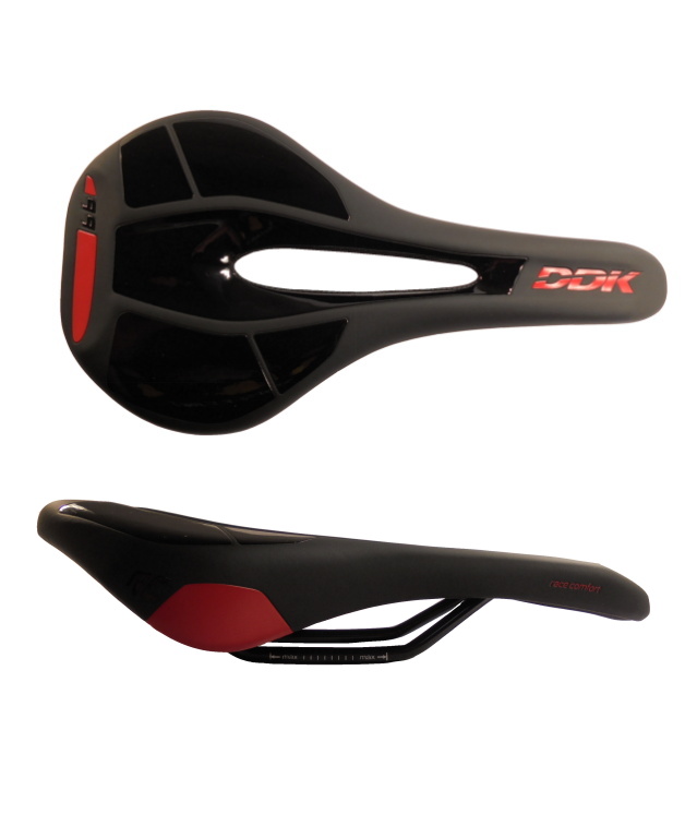 sedlo DDK D3735  Äerno-ÄervenÃ©