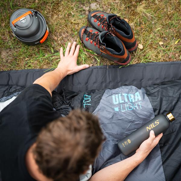Spací pytel NILS Camp NC1705 Ultralight černý/mátový 16