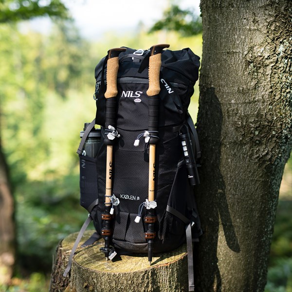 Turistický batoh NILS Camp NC1938 Kjolen černý 40L 15