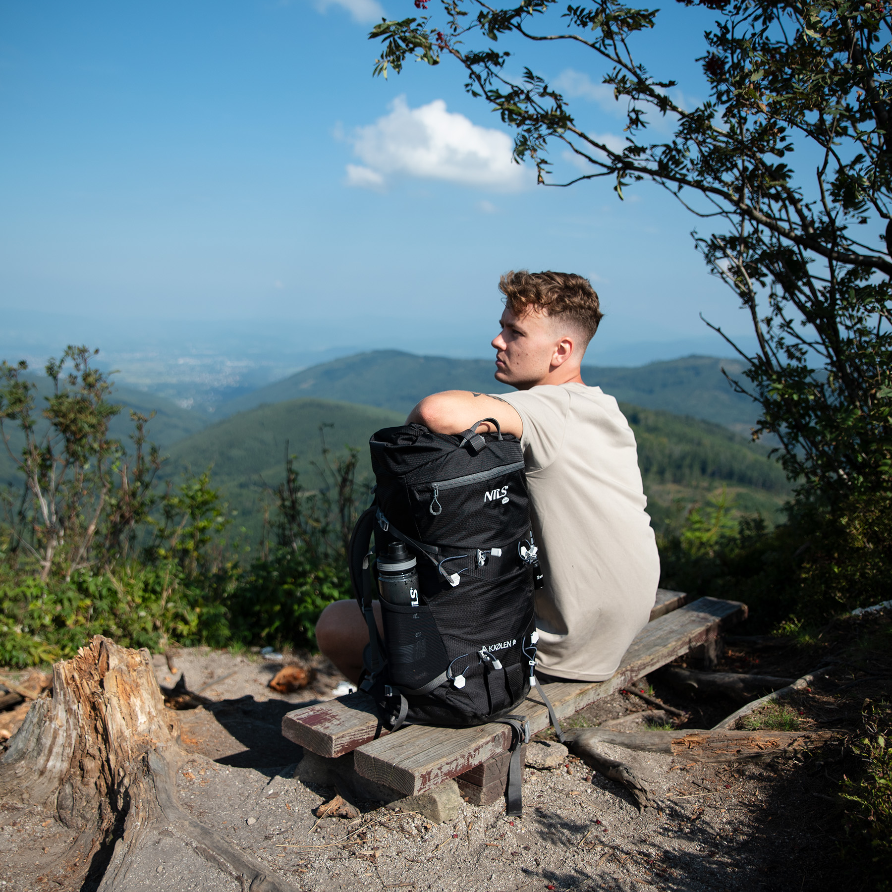 Turistický batoh NILS Camp NC1938 Kjolen černý 40L 6
