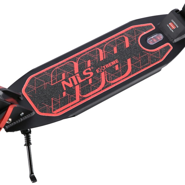 Skládací koloběžka NILS Extreme HM209T černá-červená 3