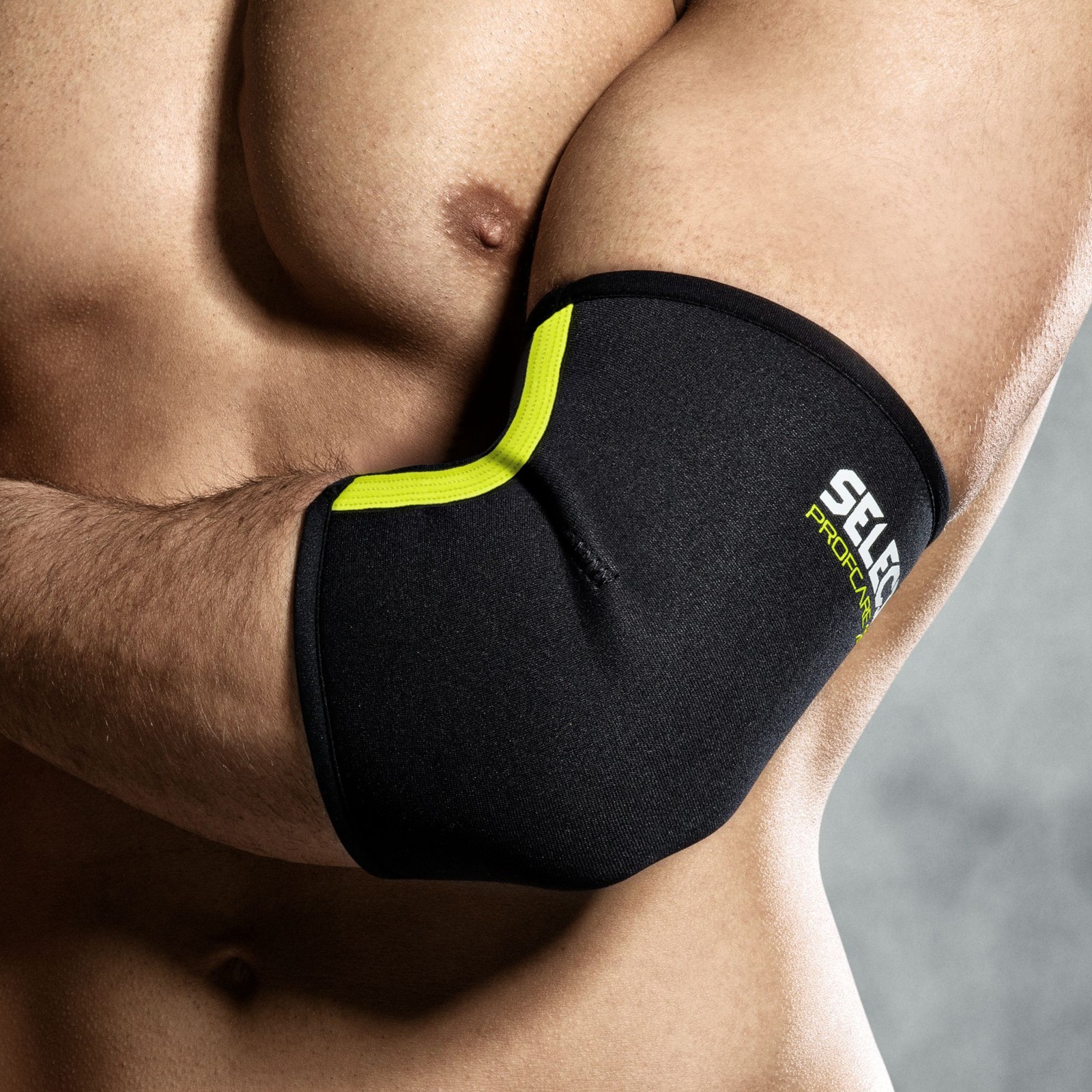 Bandáž na loket Select Elbow support 6600 černá - velikost: XL